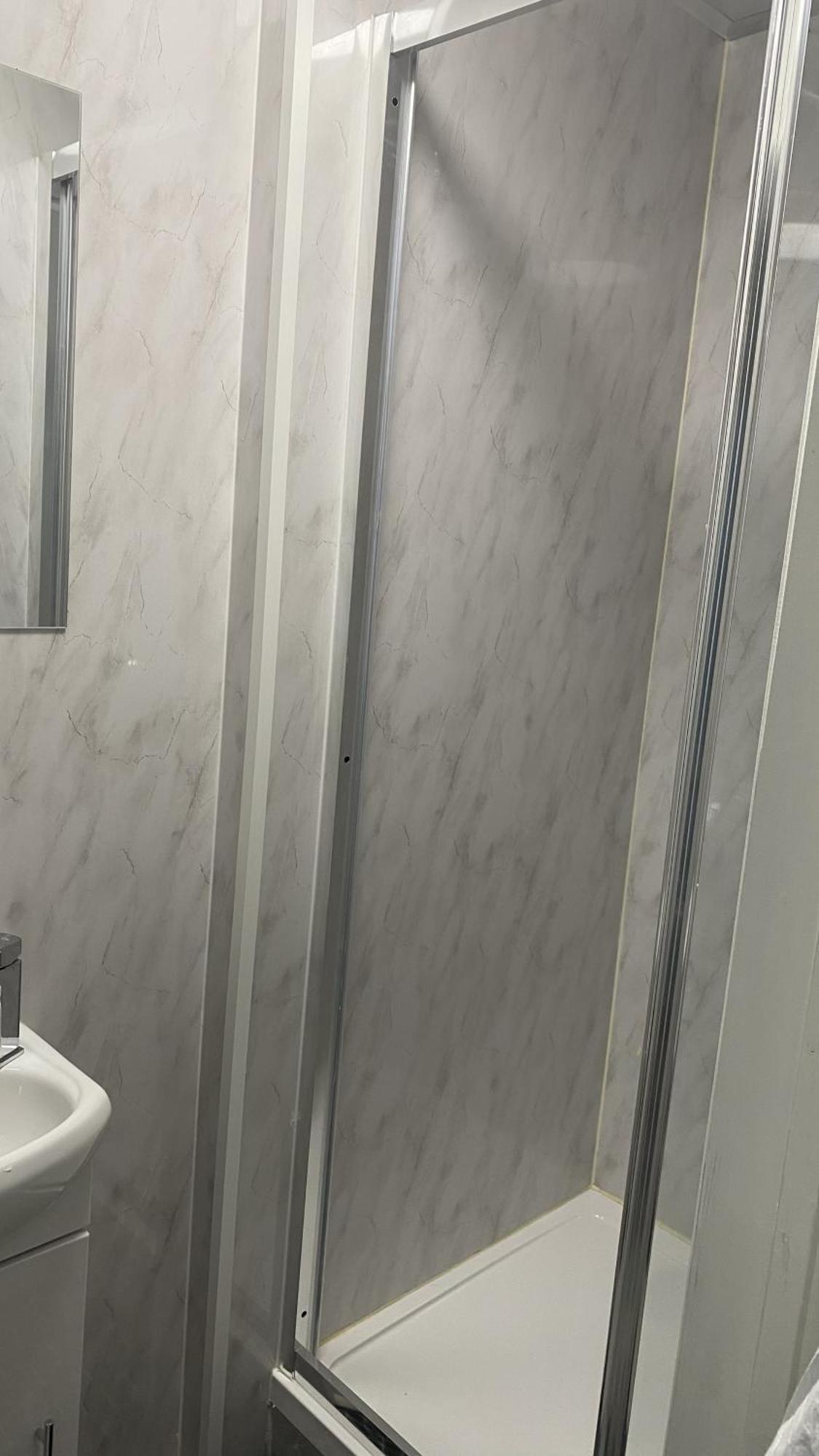 Apartment New Guest House, Individual Ensuite With Comfortable Double Beds, Tv And Wifi