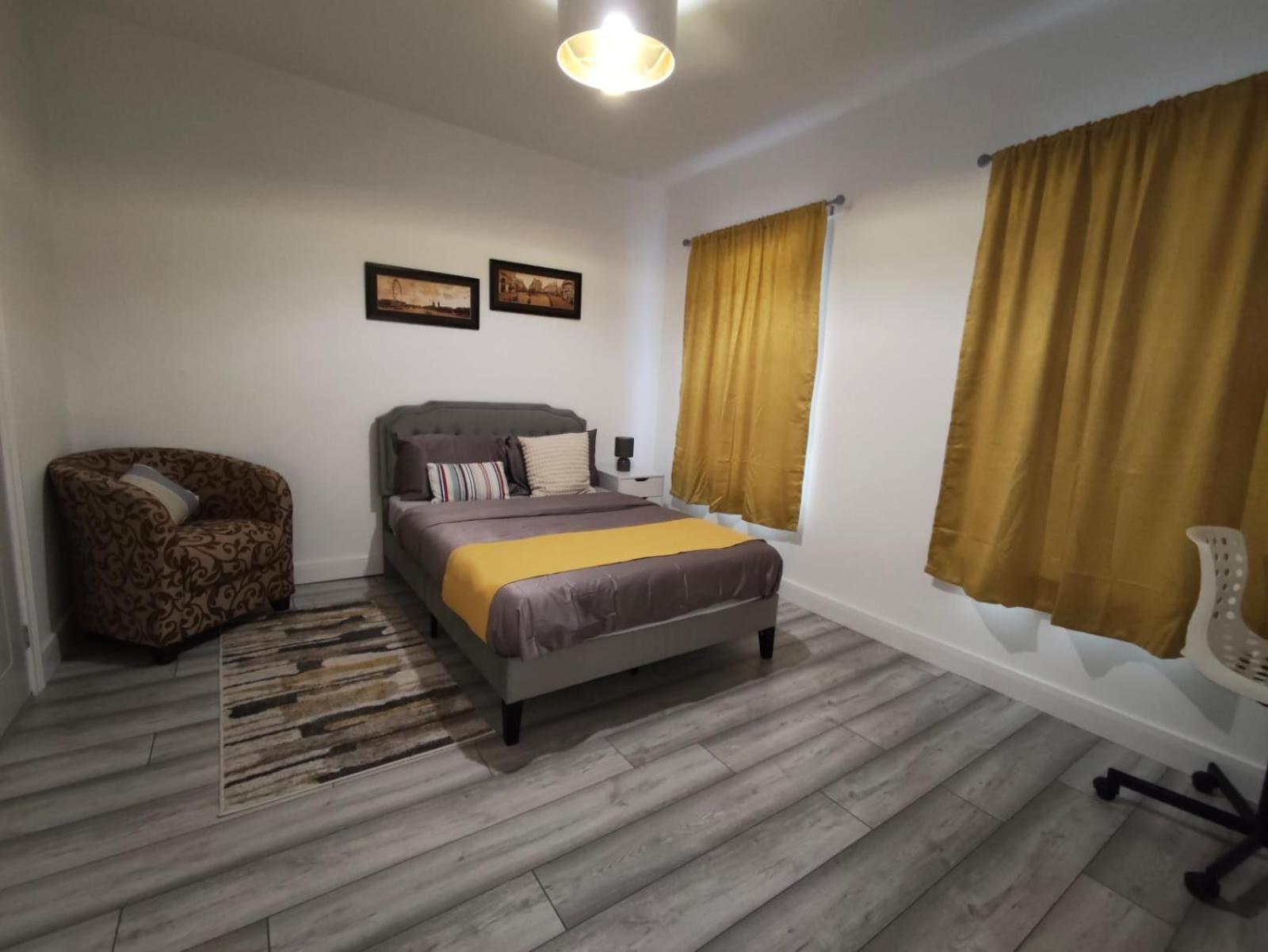 New Guest House, Individual Ensuite With Comfortable Double Beds, Tv And Wifi Luton (Bedfordshire)